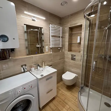 Przystanek - Mediolan كارباش